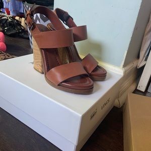 🆕 Vince. Haley Sandal